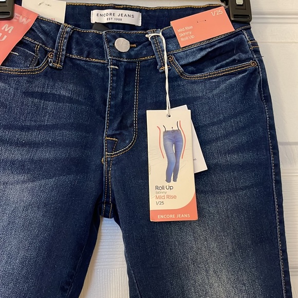 Encore Jeans - Picture 3 of 5